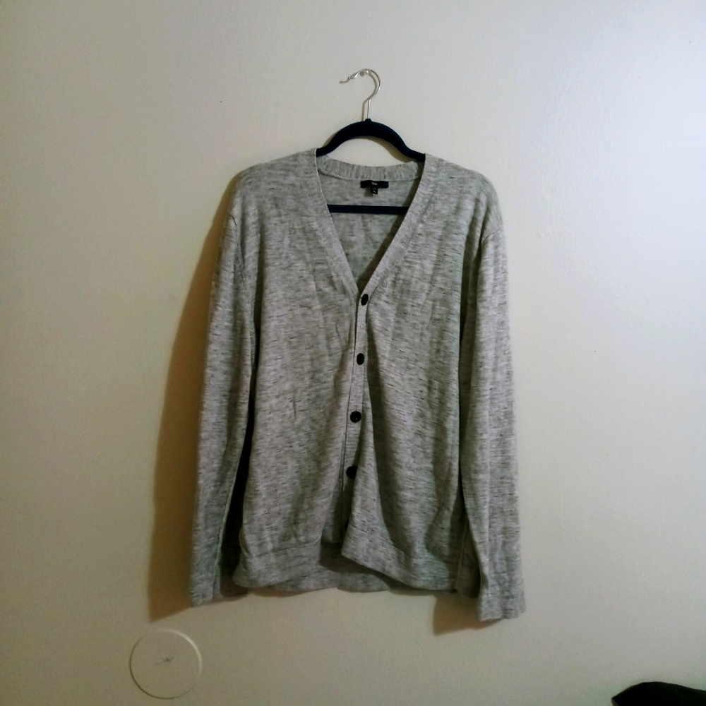 Gap sweater